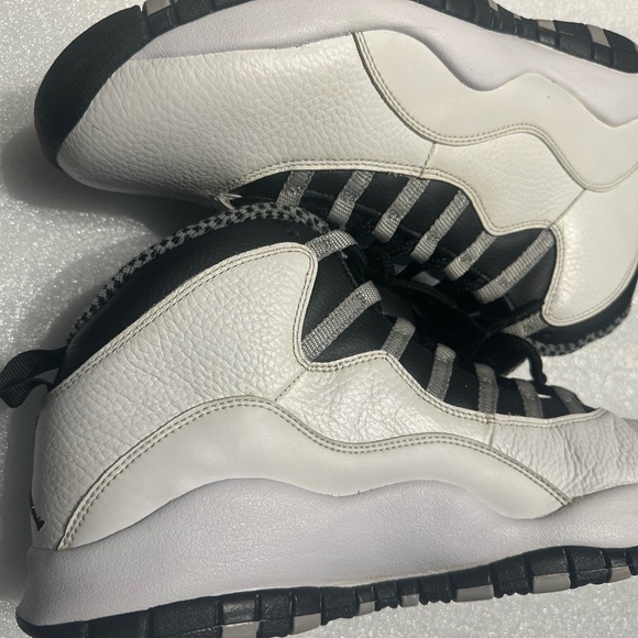 Jordan 9 & Jordan 10 bundle - Picture 4 of 12